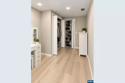 574 Preakness Avenue 1 #1, Haledon, NJ 07508 - Photo 8