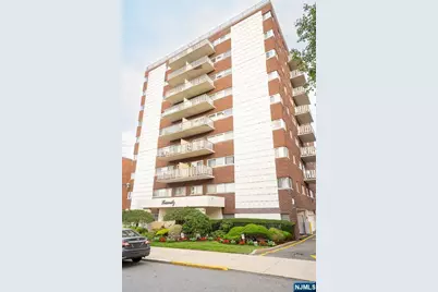 2180 Center 7D #7D, Fort Lee, NJ 07024 - Photo 1