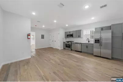 303 Ellis Avenue, Irvington, NJ 07111 - Photo 2
