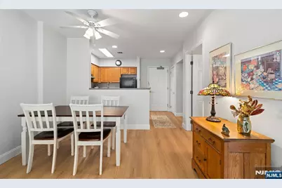 189 Forest Avenue 108 #108, Paramus, NJ 07652 - Photo 6