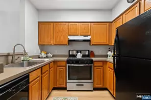 189 Forest Ave 108, Paramus, NJ 07652 - Photo 8