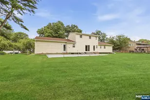 628 Lamanna Dr, River Vale Township, NJ 07675 - Photo 8
