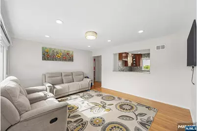 813 Morton Street, East Rutherford, NJ 07073 - Photo 4