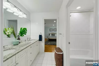 52 Robinhood Avenue, Closter, NJ 07624 - Photo 26