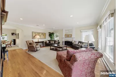 52 Robinhood Avenue, Closter, NJ 07624 - Photo 4