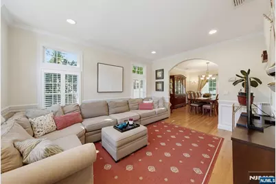 52 Robinhood Avenue, Closter, NJ 07624 - Photo 8