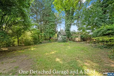 332 Harold Avenue, Leonia, NJ 07605 - Photo 22