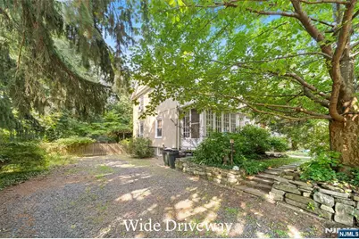 332 Harold Avenue, Leonia, NJ 07605 - Photo 24