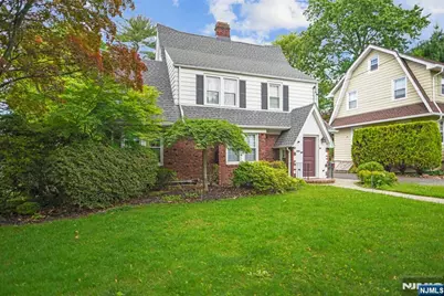 735 Summit Avenue, River Edge, NJ 07661 - Photo 2