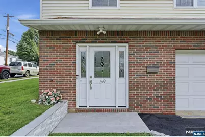 69 Henry Street 1 #1, Elmwood Park, NJ 07407 - Photo 4