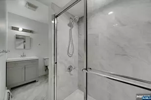 2413 Hammett Ave, Fort Lee, NJ 07024 - Photo 28