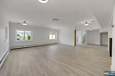 2413 Hammett Avenue, Fort Lee, NJ 07024 - Photo 24