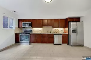 2413 Hammett Ave, Fort Lee, NJ 07024 - Photo 44