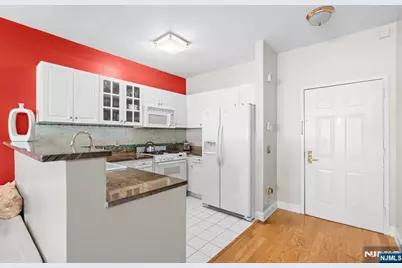 40 Constitution Way 5107 #5107, Jersey City, NJ 07305 - Photo 6