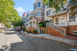 40 Constitution Way 5107, Jersey City, NJ 07305 - Photo 1