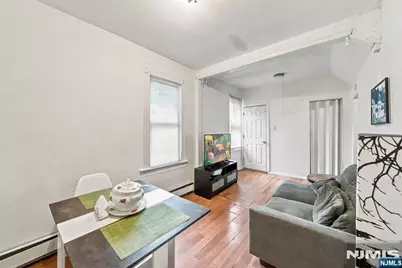 34 Chestnut Street, Kearny, NJ 07032 - Photo 2