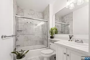 106 The Promenade, Edgewater, NJ 07020 - Photo 34