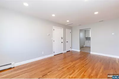 100 Lakeview Avenue 1A #1A, Clifton, NJ 07011 - Photo 8