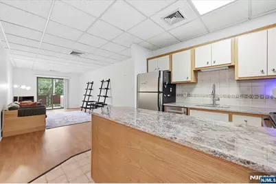 279 Clark Street A15 #A15, Hackensack, NJ 07601 - Photo 10
