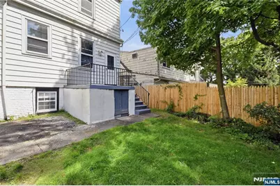 126 Wildwood Avenue, Montclair, NJ 07043 - Photo 10