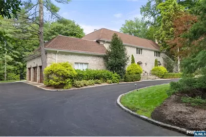 963 Huron Road, Franklin Lakes, NJ 07417 - Photo 34
