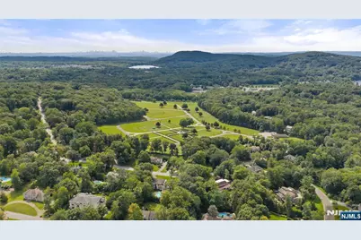 963 Huron Road, Franklin Lakes, NJ 07417 - Photo 38
