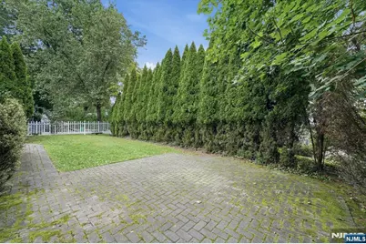 125 Midwood Road, Glen Rock, NJ 07452 - Photo 4