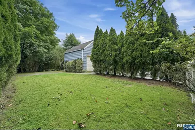 125 Midwood Road, Glen Rock, NJ 07452 - Photo 6