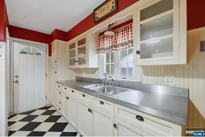 125 Midwood Road, Glen Rock, NJ 07452 - Photo 14