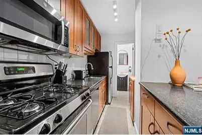208 3rd Street, Hoboken, NJ 07030 - Photo 34