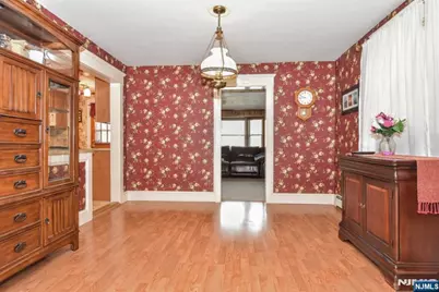 638 Asbury Street, New Milford, NJ 07646 - Photo 8