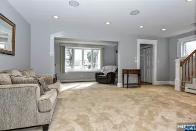 638 Asbury Street, New Milford, NJ 07646 - Photo 4