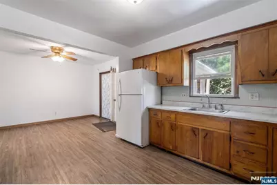 310 Main Street, South Hackensack Township, NJ 07606 - Photo 26