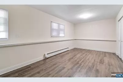 310 Main Street, South Hackensack Township, NJ 07606 - Photo 10