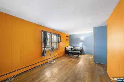 466 Delavan Avenue, Newark, NJ 07107 - Photo 6