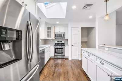 23 Hampshire Road, Paramus, NJ 07652 - Photo 6