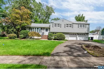 23 Hampshire Road, Paramus, NJ 07652 - Photo 1