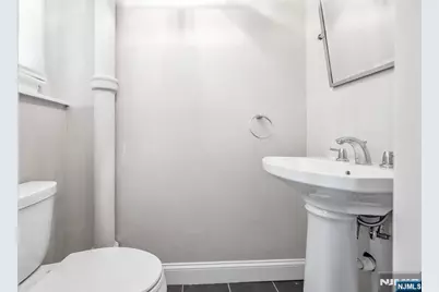 23 Hampshire Road, Paramus, NJ 07652 - Photo 22