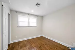 23 Hampshire Rd, Paramus, NJ 07652 - Photo 12