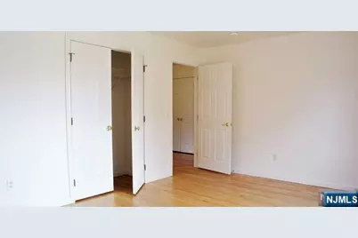 330 Lincoln Avenue, Fort Lee, NJ 07024 - Photo 10
