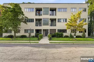 24 Crest Street 2C, Westwood, NJ 07675 - Photo 1