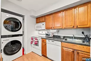 24 Crest Street 2C, Westwood, NJ 07675 - Photo 14