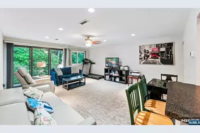 24 Crest Street 2C #2C, Westwood, NJ 07675 - Photo 10