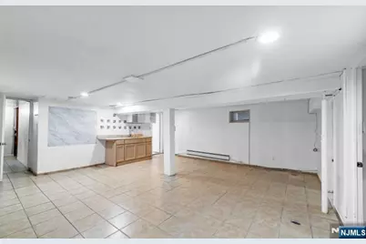 171 Burgess Place, Passaic, NJ 07055 - Photo 4