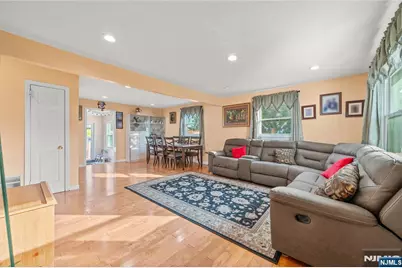 109 Maple Hill Road, Clifton, NJ 07013 - Photo 6