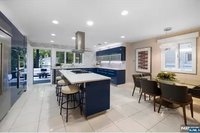 827 Alden Road, Paramus, NJ 07652 - Photo 6