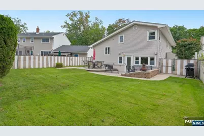 175 Marginal Road, Elmwood Park, NJ 07407 - Photo 36