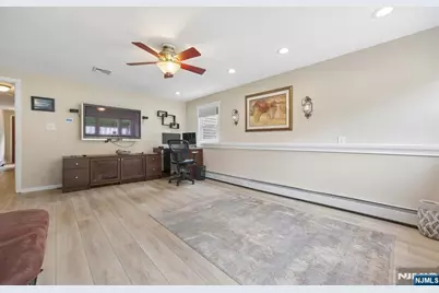175 Marginal Road, Elmwood Park, NJ 07407 - Photo 18