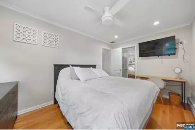 175 Marginal Road, Elmwood Park, NJ 07407 - Photo 20