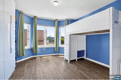 502 Livingston Court N502 #N502, Edgewater, NJ 07020 - Photo 12